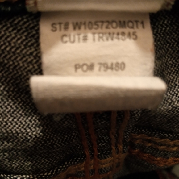 True Religion Straight Cut Jean's| 28 - Picture 2 of 7